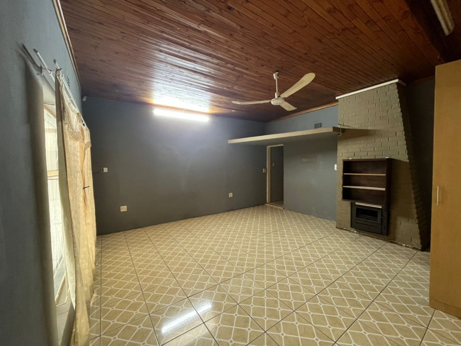 4 Bedroom Property for Sale in Stilfontein Ext 4 North West